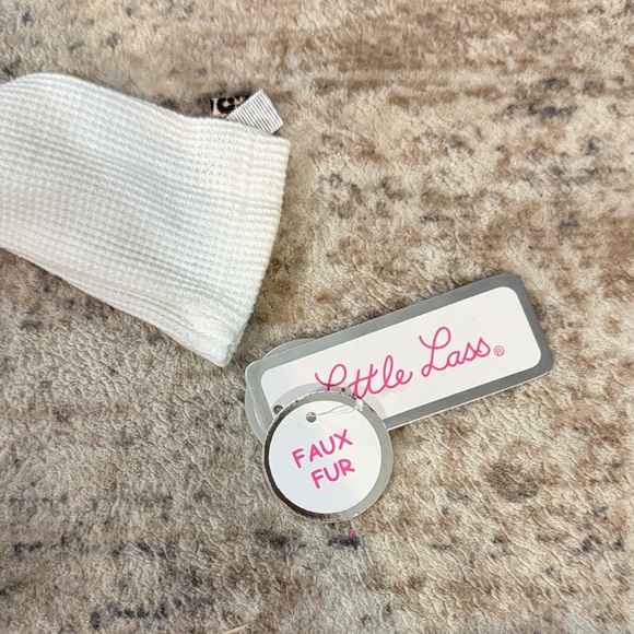 Little Lass White Ribbed Top - Picture 12 of 12